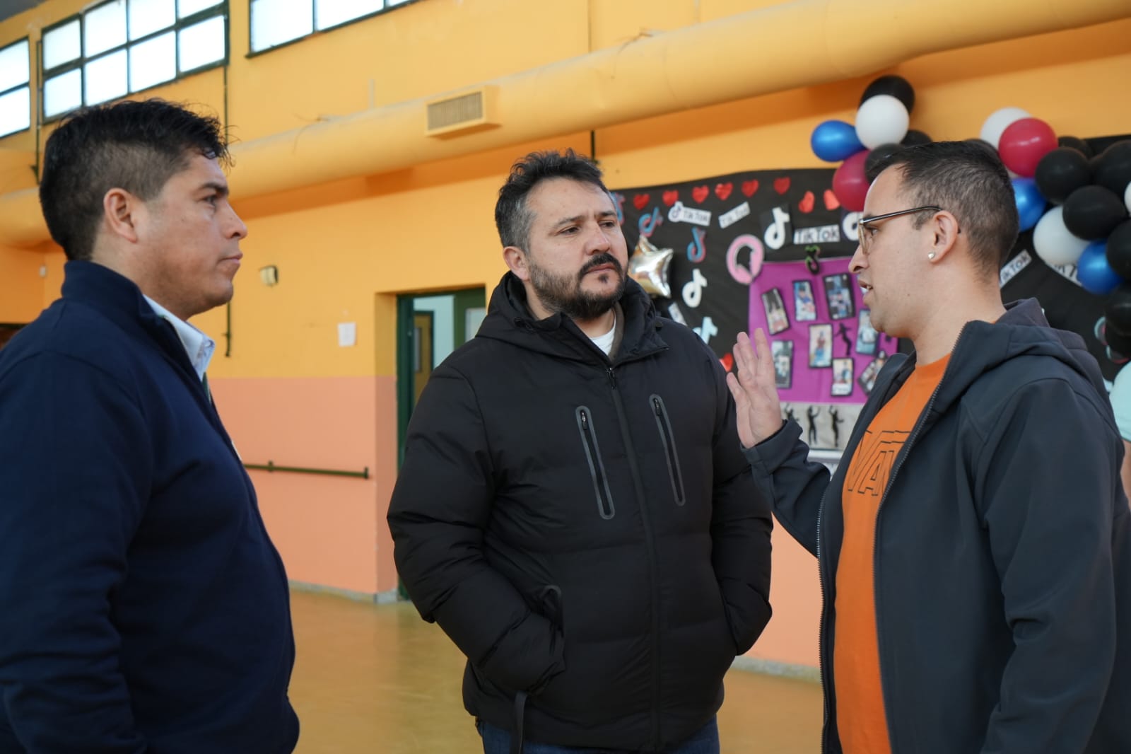 Caleta Olivia recibió calderas nuevas para edificios educativos