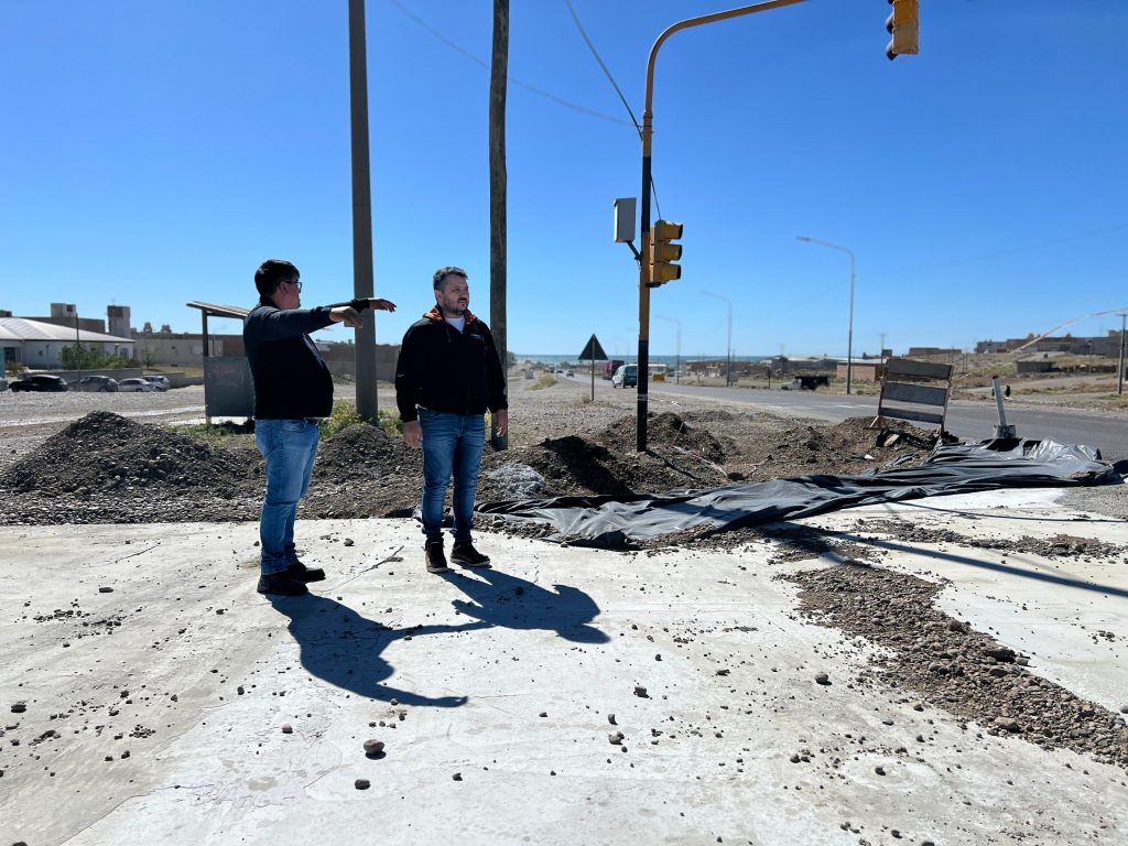 EL INTENDENTE CARRIZO RECORRIÓ OBRAS QUE FORTALECEN EL TURISMO Y LA PRÁCTICA DEPORTIVA