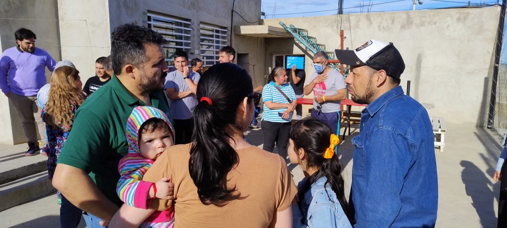 El intendente se reunió con vecinos del barrio ARA San Juan