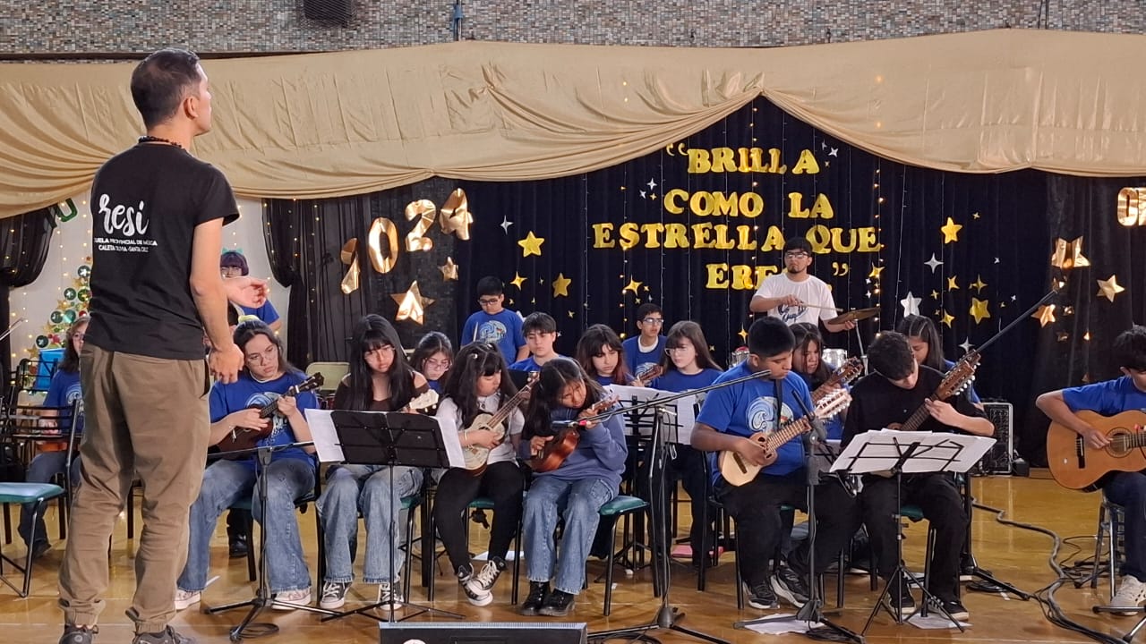 La Escuela Provincial de Música Re Si presentó su concierto de fin de año