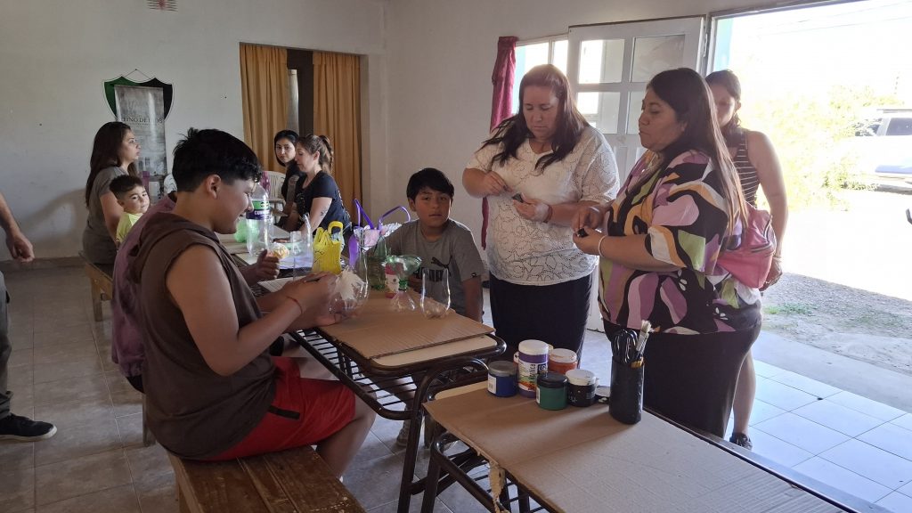 Niños del barrio Gran Jardín realizaron taller de reciclaje