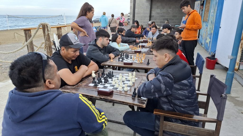 Tercer Encuentro de Beach Ajedrez en la Costanera