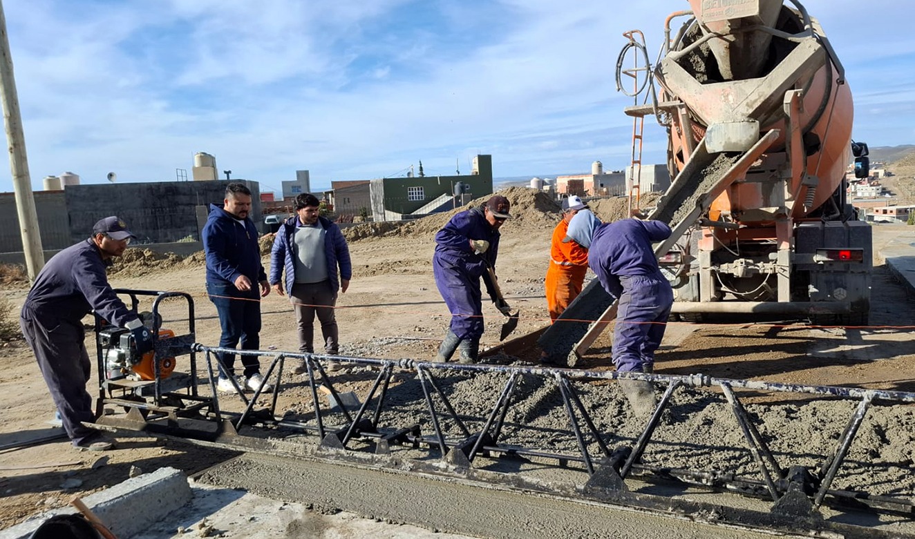 Se concretó una nueva etapa de pavimentación en calle Presidente Perón