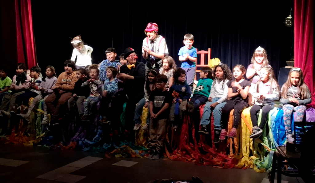 Jornada familiar con «Blue Balloons» en el ciclo de Teatro del CeMEPA