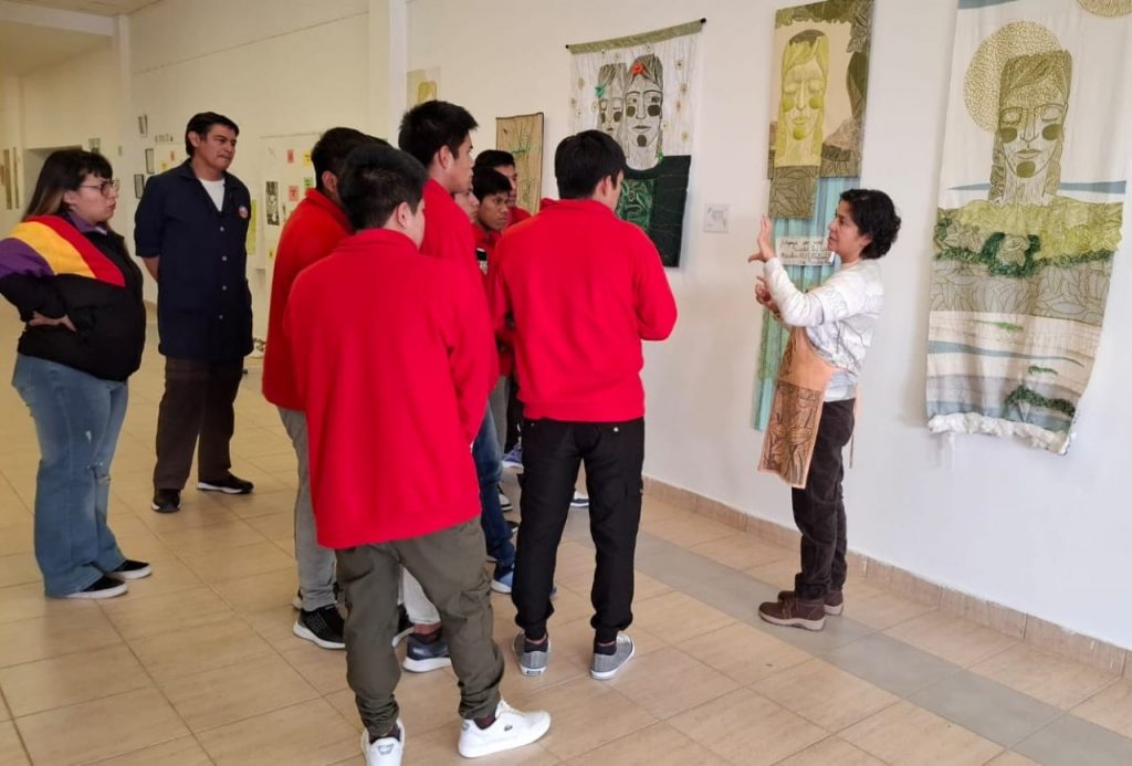 Integrantes de Fundación Valdocco visitaron muestra artística en CeMEPA