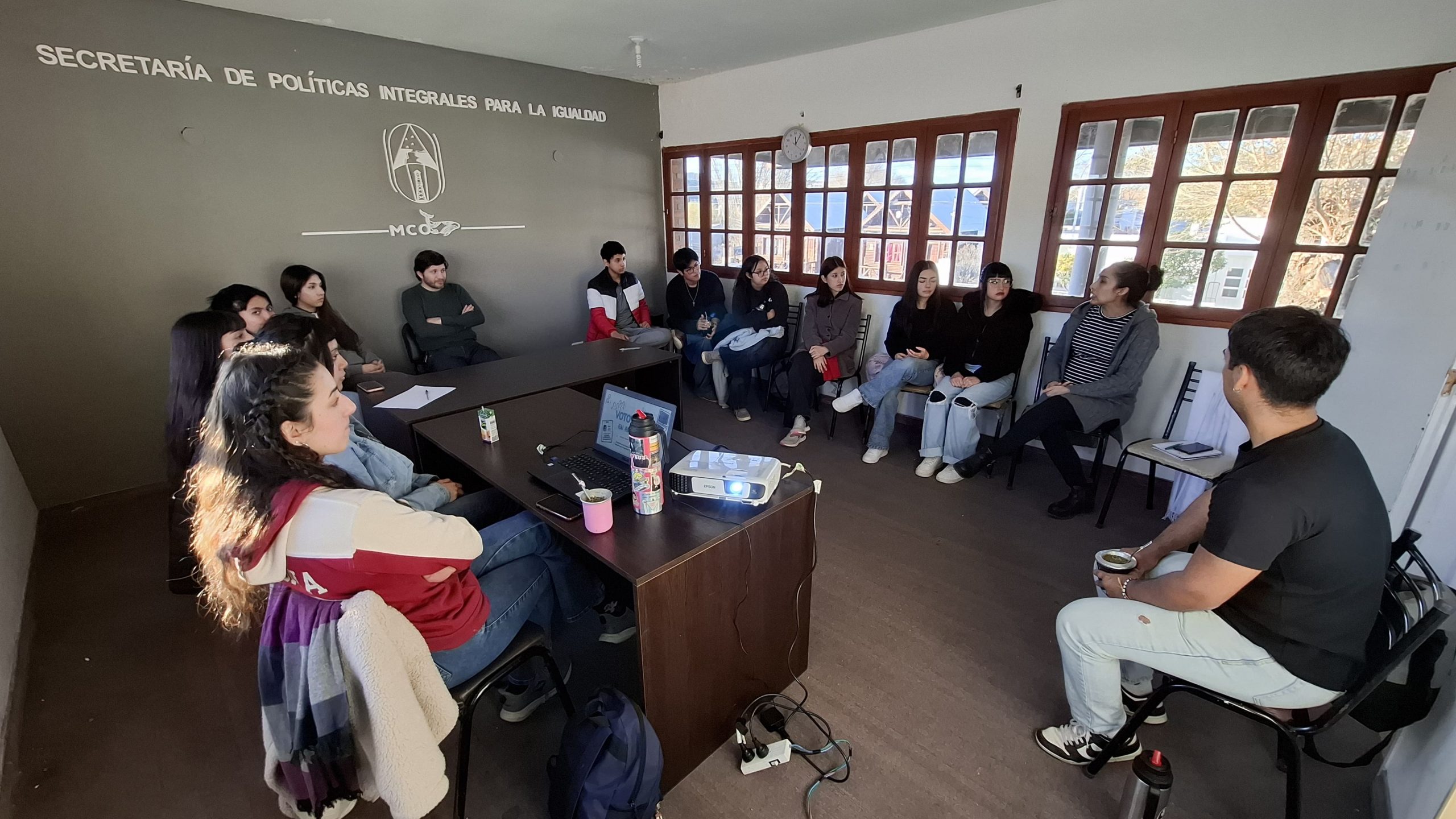 La Municipalidad de Caleta Olivia continúa fortaleciendo el trabajo con Centros de Estudiantes