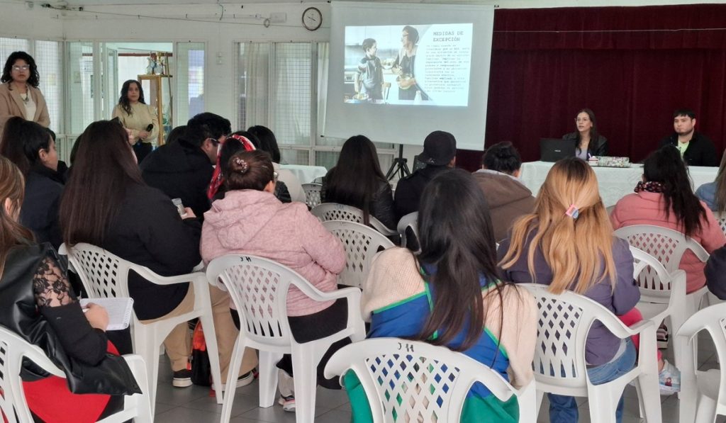 Taller sobre protección integral de los Derechos de niños, niñas y adolescentes