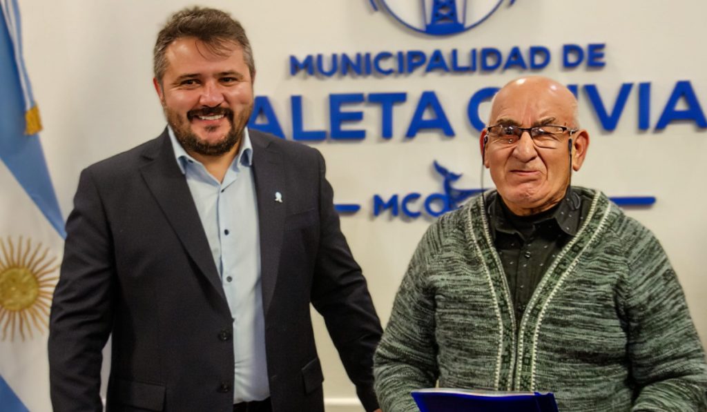 La Municipalidad entregó títulos y adjudicaciones