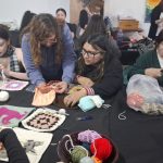 Encuentro de tejedoras en el Centro Integral de la Mujer y la Familia