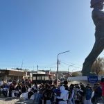 Orquesta y coro infantil de festejo en pleno centro de la ciudad