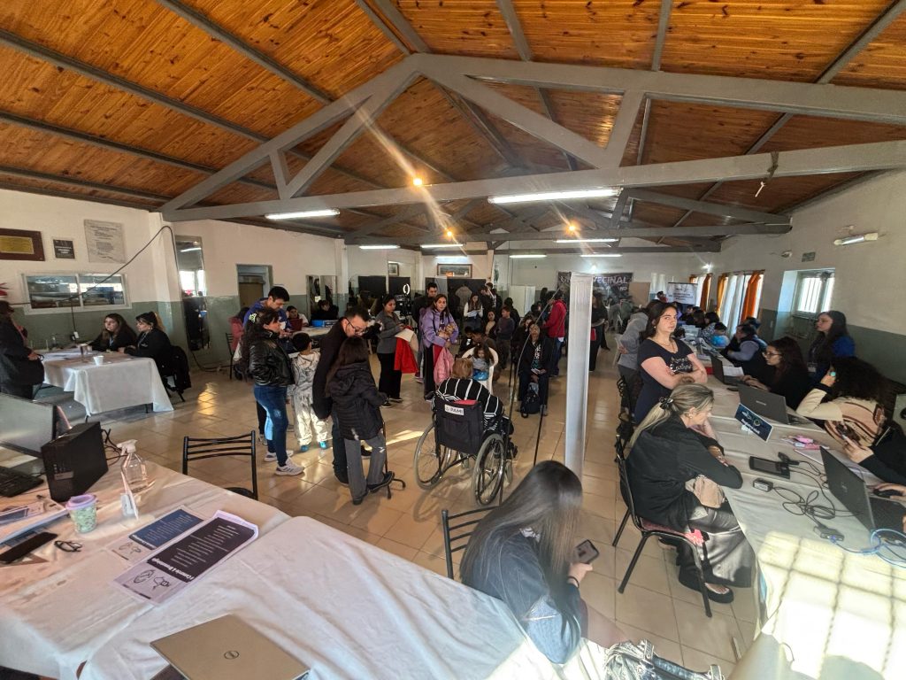 Trámites y servicios en el Perito Moreno en una nueva jornada de Más Gestión