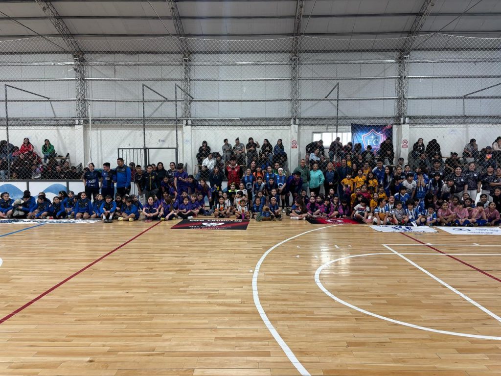 Caleta Olivia organiza el Torneo Regional de Futsal Femenino Infantil