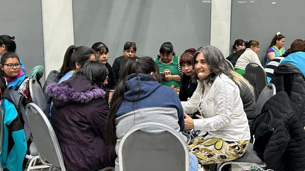 Brindan capacitación para auxiliares de Jardines Maternales