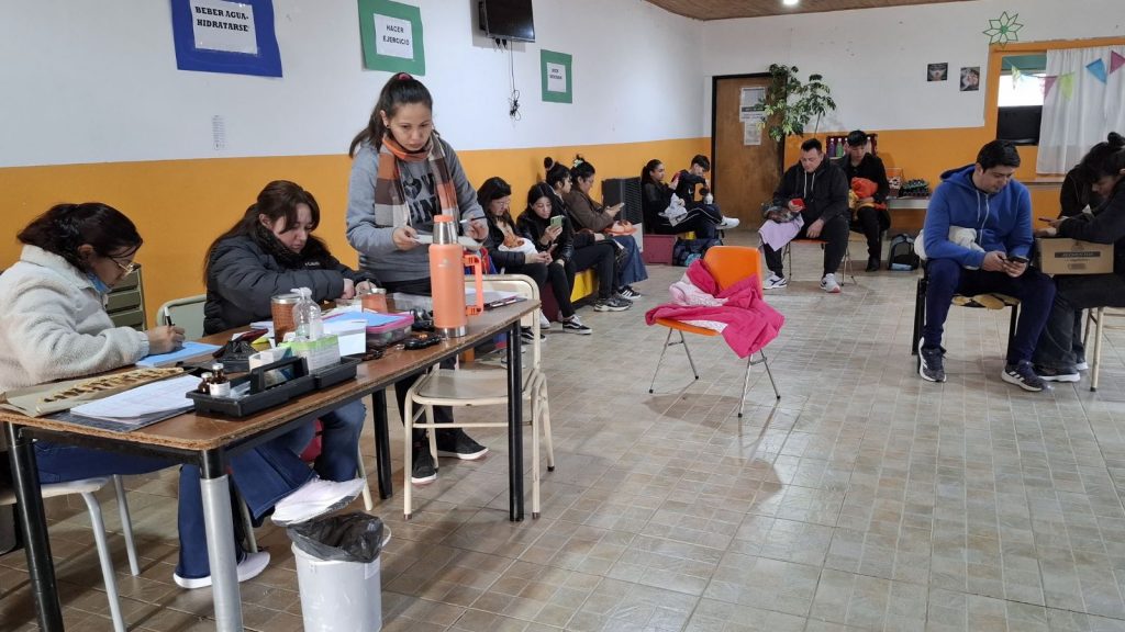 El quirófano móvil de Sanidad Animal continúa con jornadas especiales en el barrio Centenario