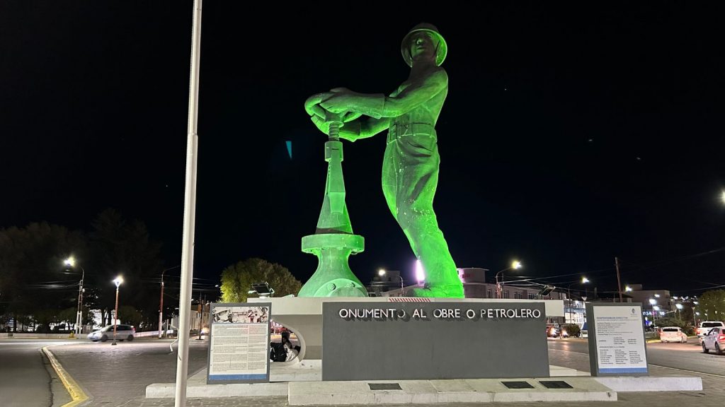 El Gorosito refleja luz verde en el Día Mundial del Turismo