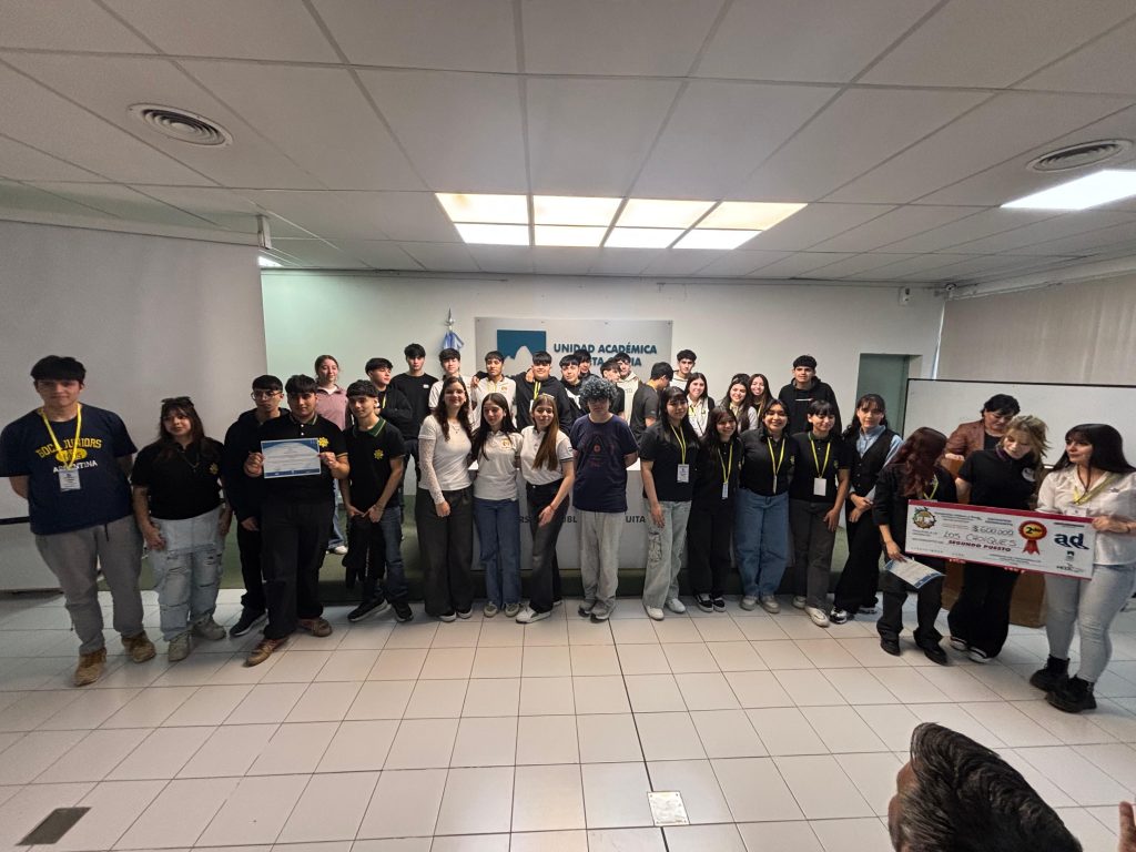 Primera edición de la Hackathon en el marco de ConstruTec: innovación, educación y futuro sustentable en Caleta Olivia