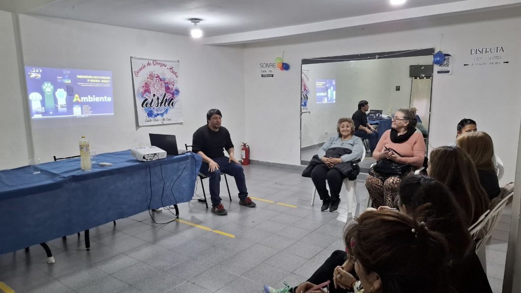 Reunión informativa sobre el Registro Municipal de Canes