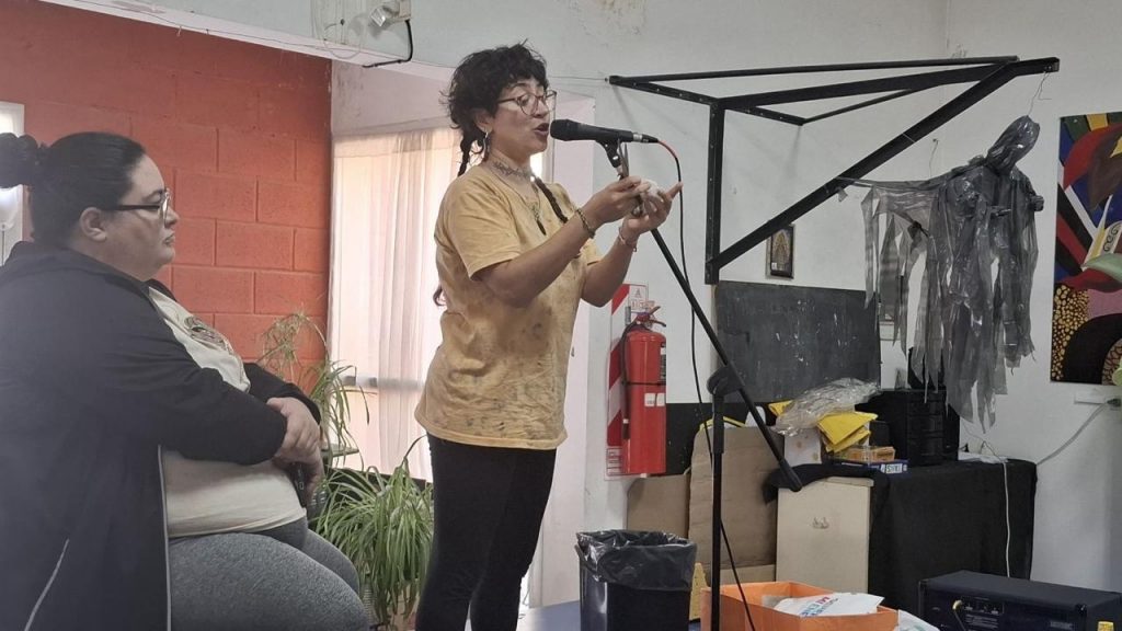 El CIJ ofreció un taller de maquillaje artístico y efectos especiales