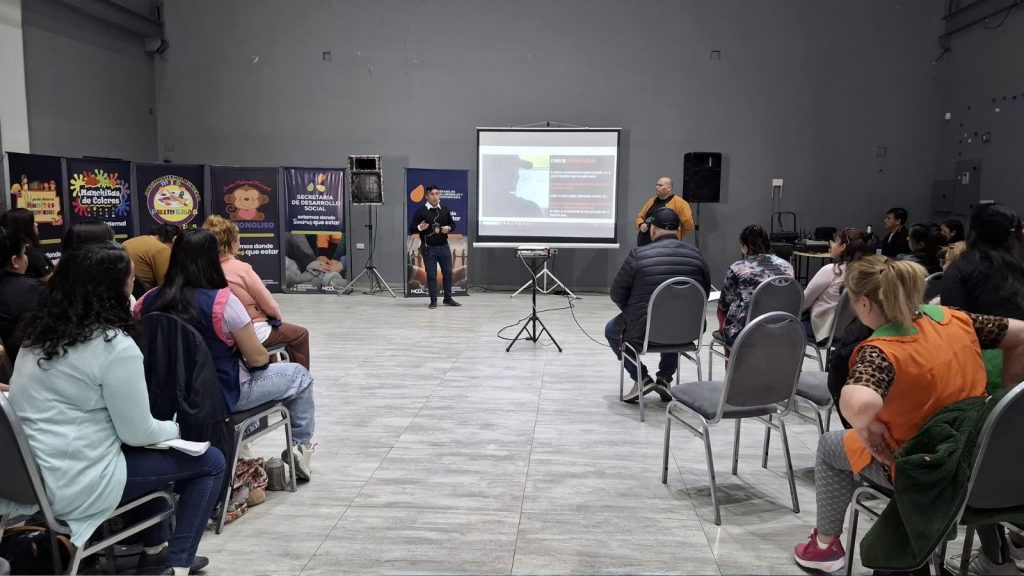 Continúa la capacitación para Auxiliares de Jardines Maternales Municipales