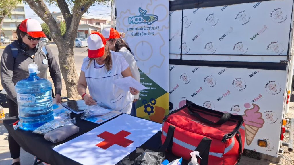 Inició la campaña de cuidados para el verano en la costanera