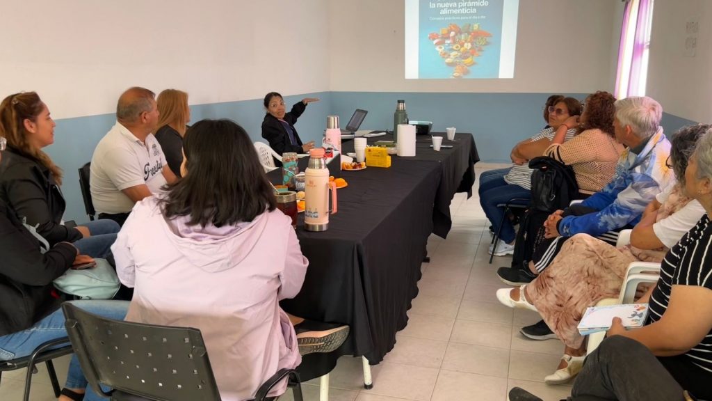 Con muy buena convocatoria se desarrolló el primer taller de “Desayuno Consciente”