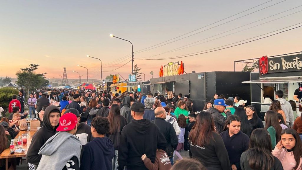 Balance positivo de las propuestas deportivas y culturales en la Fiesta de la Náutica y del Turismo