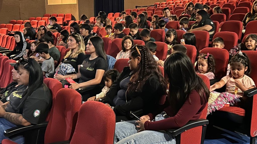 Pequeños exploradores participaron de una función en el Cine Municipal