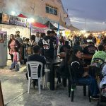 Caletenses disfrutan de la Costanera con propuestas culturales y gastronómicas