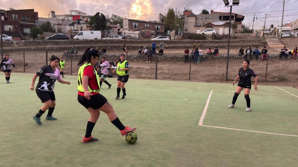 Calidad y participación en el inicio del torneo femenino “Jorgelina Gallegos”