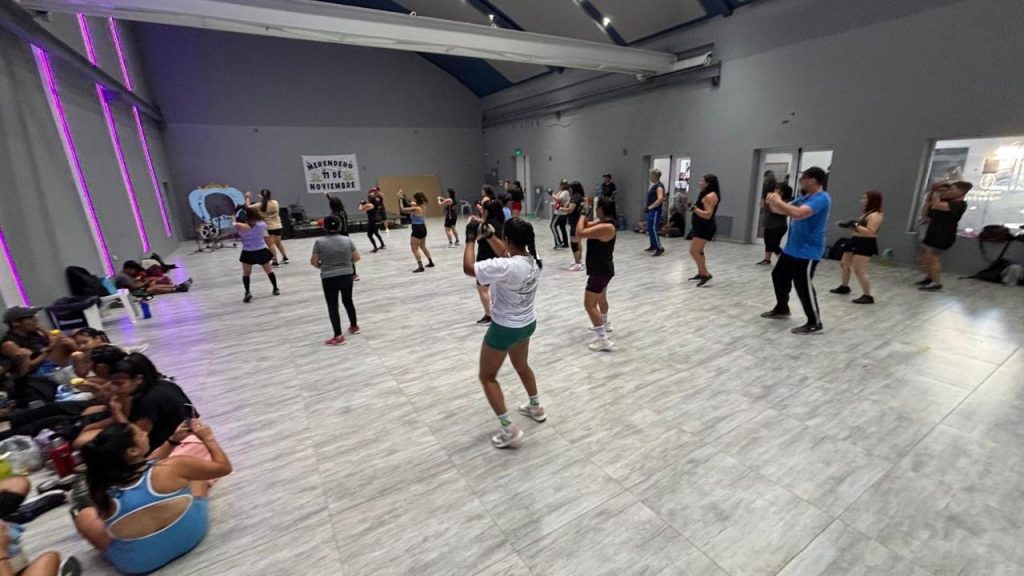 Colecta de útiles escolares con actividades deportivas en el Centro Cultural