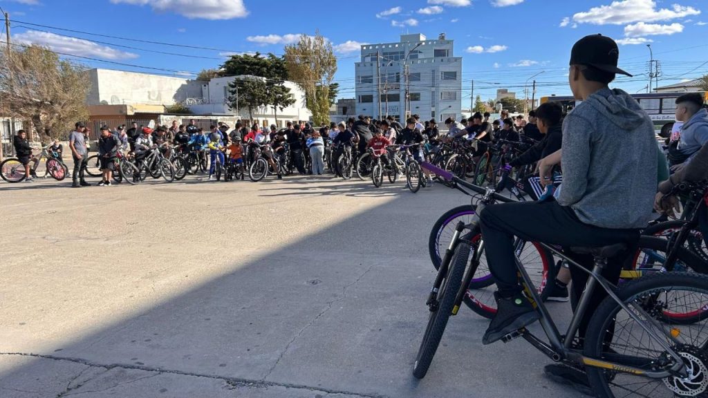 Con gran convocatoria se realizó la primera juntada de Stunt en Caleta Olivia