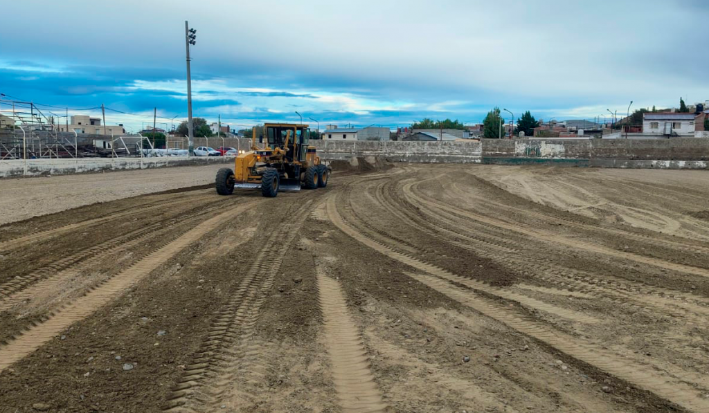 Con trabajo y gestión, avanza la transformación de la cancha de Estrella Norte