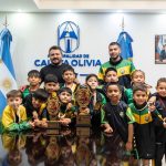 El intendente recibió a la Escuela de Fútbol Infantil Austral tras su participación en la Bariloche Cup