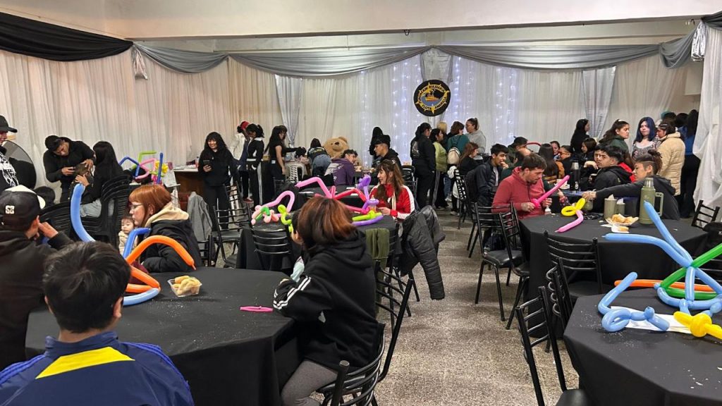 El Municipio acompañó una nueva jornada solidaria de “Fundación Flota Amarilla”