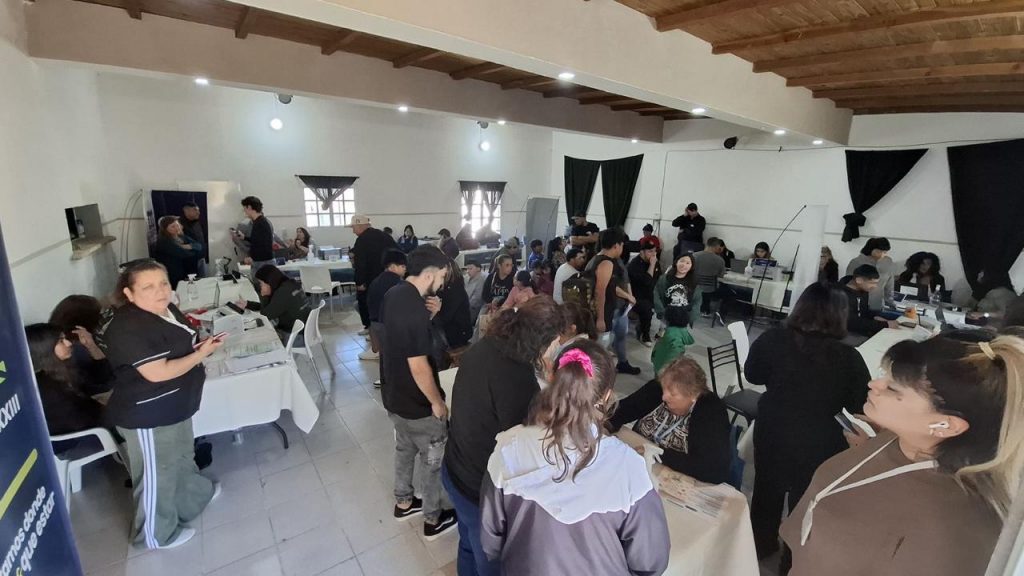 Continúa el programa “Más Gestión” en la Unión Vecinal del barrio 17 de Octubre