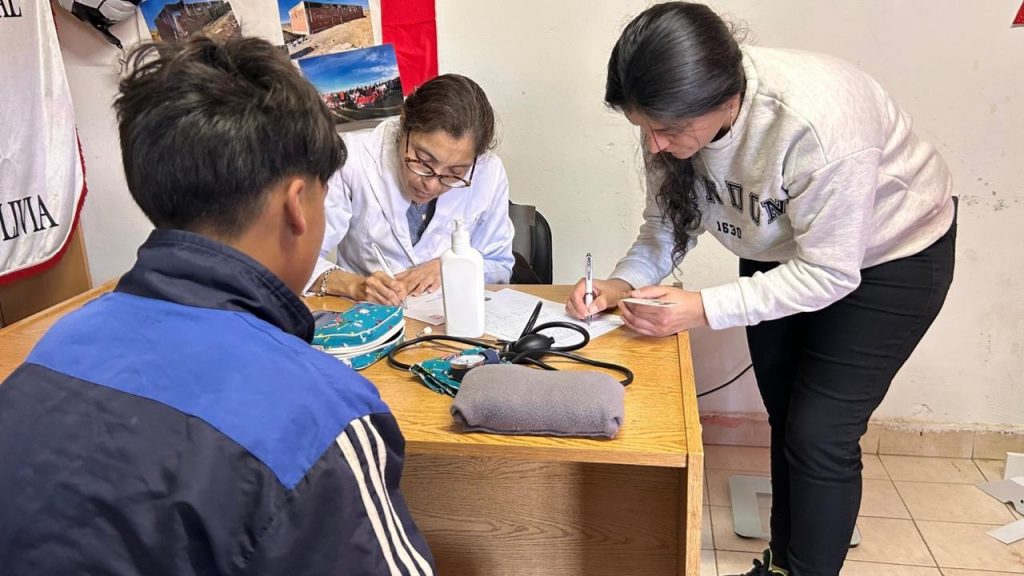 Acercaron servicios sociales al club Olimpia Juniors