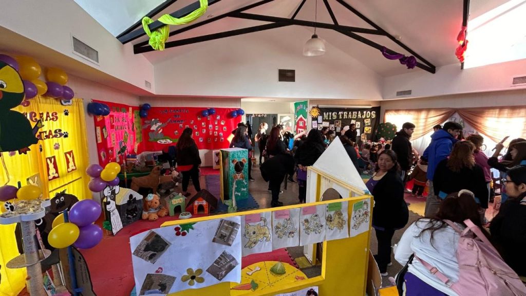 Con una Expo, celebraron el Día del Animal junto a jardines maternales