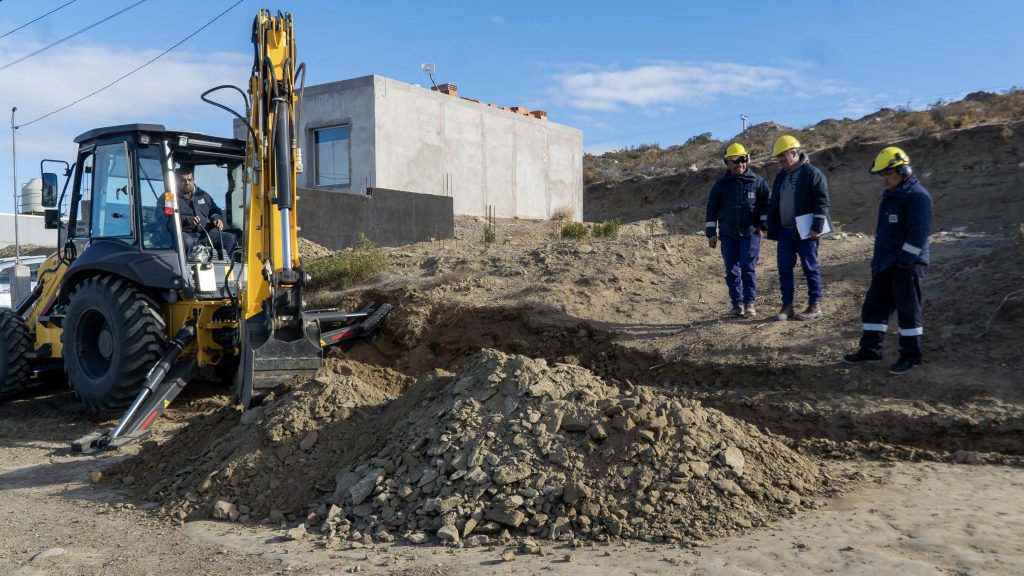 Se iniciaron las tareas de zanjeo y demarcación para el tendido de la red de gas en el barrio René Favaloro