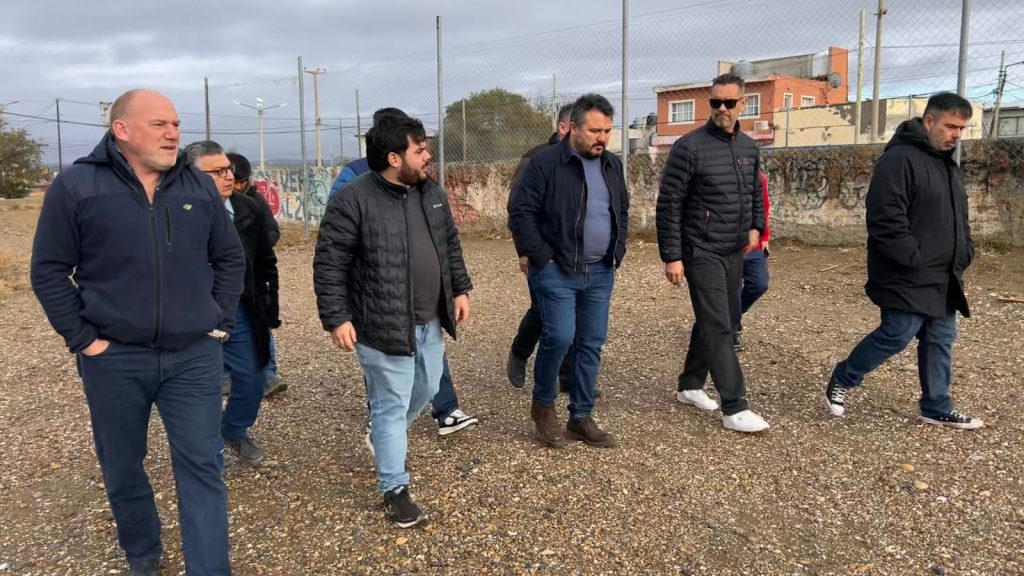 Autoridades provinciales y municipales buscan reactivar la obra del Parque de los Deportes 
