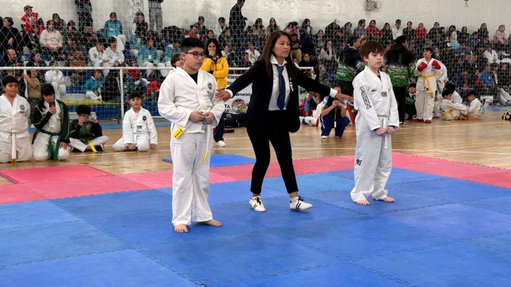 Primera edición de la Copa Pingüinera de Taekwondo en Caleta Olivia