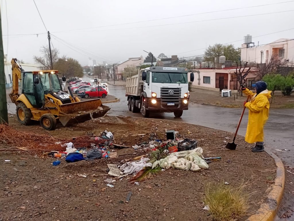 Municipio intensifica tareas de limpieza y prevención ante las condiciones climáticas