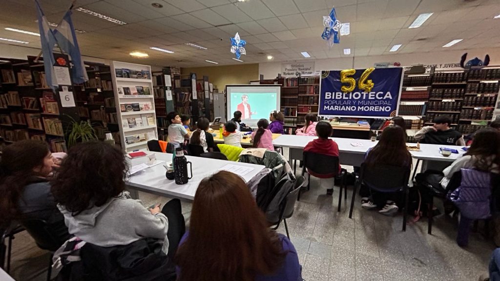 Impulsan actividades para estudiantes sobre identidad y valores patrios