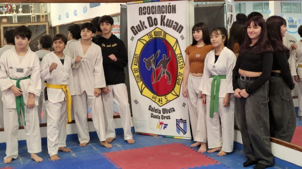 Jóvenes taekwondistas de Caleta Olivia se preparan para la etapa provincial de los Juegos Evita