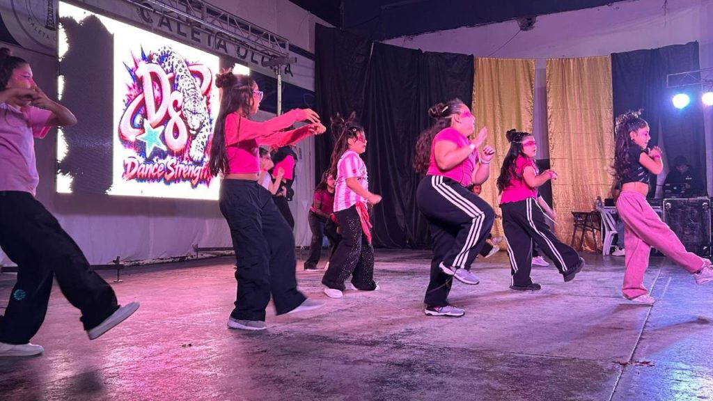 Encuentro regional de danzas urbanas reunió a más de 800 bailarines en el Complejo Deportivo Municipal