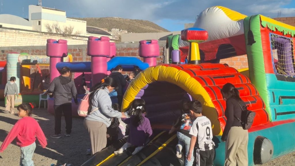 Bomberos Voluntarios cerró el Mes de las Infancias con una jornada de juegos y diversión