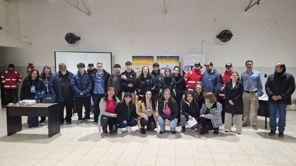 Capacitación sobre uso seguro de grupos electrógenos reunió a vecinos en el barrio Nuevos Pobladores