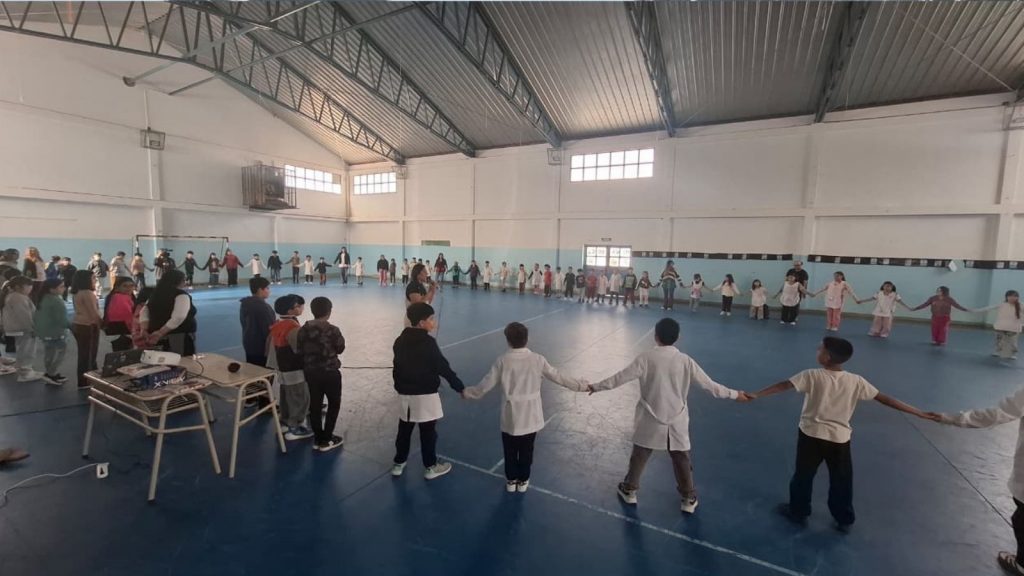 Acercan propuestas interculturales a las escuelas para fortalecer el aprendizaje y la inclusión