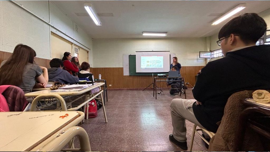 La Municipalidad fortalece las acciones de prevención sobre consumo problemático en escuelas secundarias