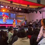 Piñón Fijo hizo vibrar el Complejo Deportivo Municipal junto a las familias caletenses