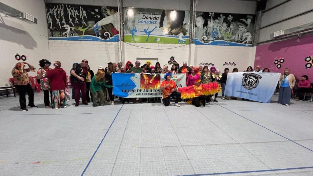 “Movimiento que nos Une” convocó a adultos mayores en una jornada de baile y recreación